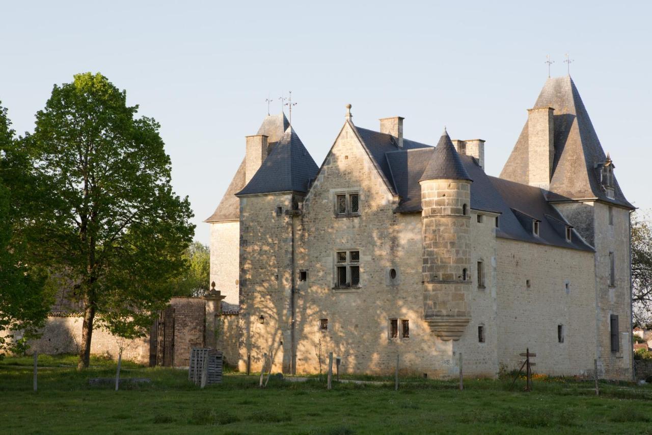 Chateau De Bois Charmant Les Nouillers Exterior photo