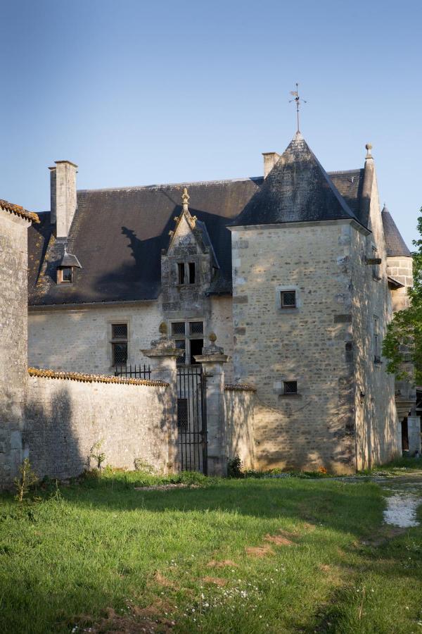 Chateau De Bois Charmant Les Nouillers Exterior photo